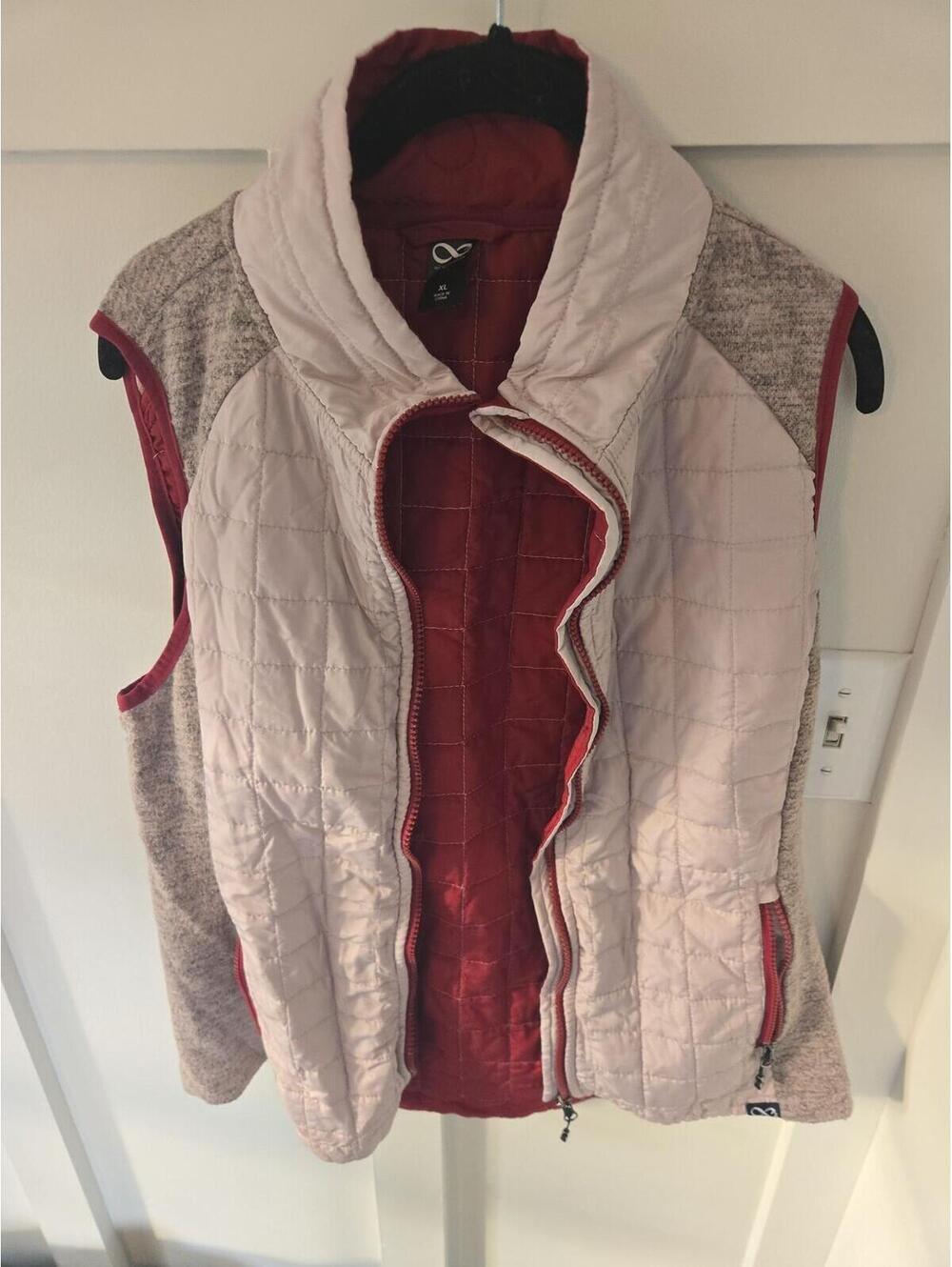 Be Boundless Women's XL Quilted Mixed Media Puffer Vest